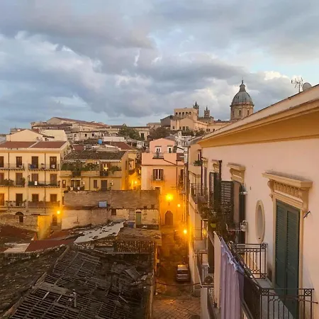 4 Bedrooms House With View Balcony And Wifi At 5 Km Away From The Beach Palermo