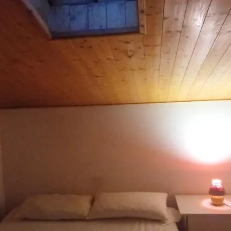 Vakantiehuis 4 Bedrooms House With View Balcony And Wifi At 5 Km Away From The Beach *