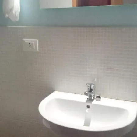 Vakantiehuis 4 Bedrooms House With View Balcony And Wifi At 5 Km Away From The Beach *